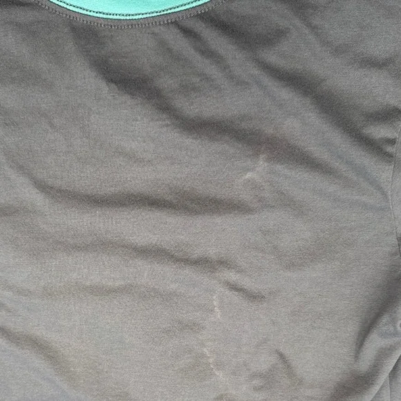 Buc-ee's Choose Joy Gray T-Shirt V-Neck Short Sleeve Women's Small - Picture 5 of 5